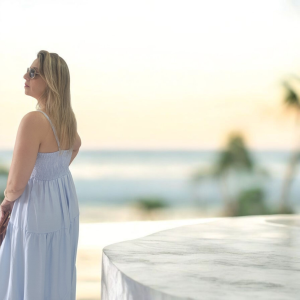 Vestido de alça com Saia Três Marias - Conforto e Charme em Cada Detalhe